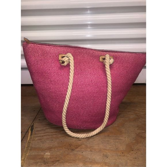 Threads - Saks Fifth Avenue, HUGE Pink Woven Rope Beach Bag - Picture 2 of 10